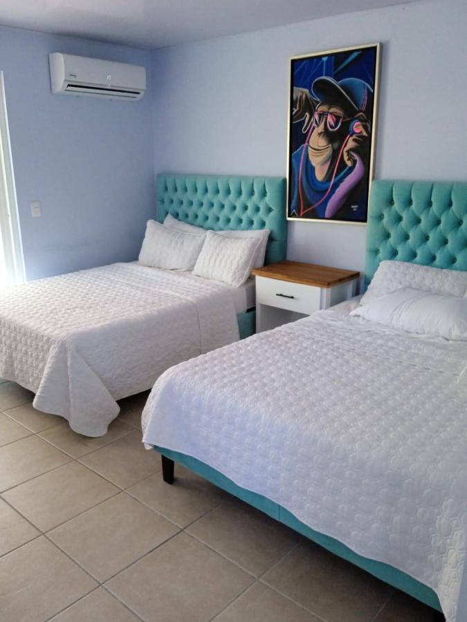 Hotel Mono Azul Кепос Екстериор снимка